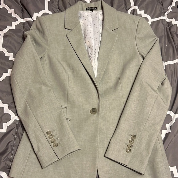 Express Blazer - Picture 2 of 9